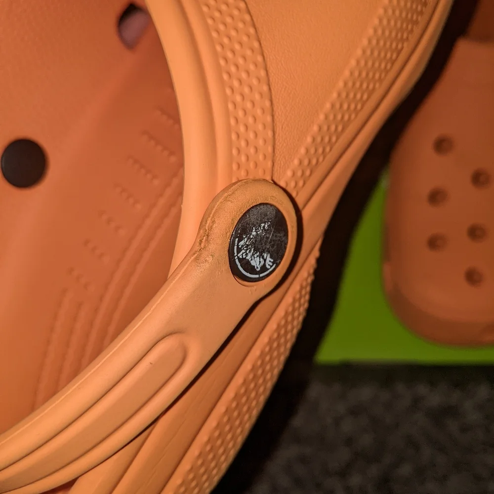 Crocs - Picture 4 of 9